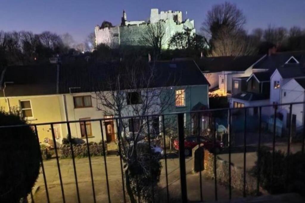 Castle View - Flat In Mumbles - Free Parking Daire Oystermouth Dış mekan fotoğraf