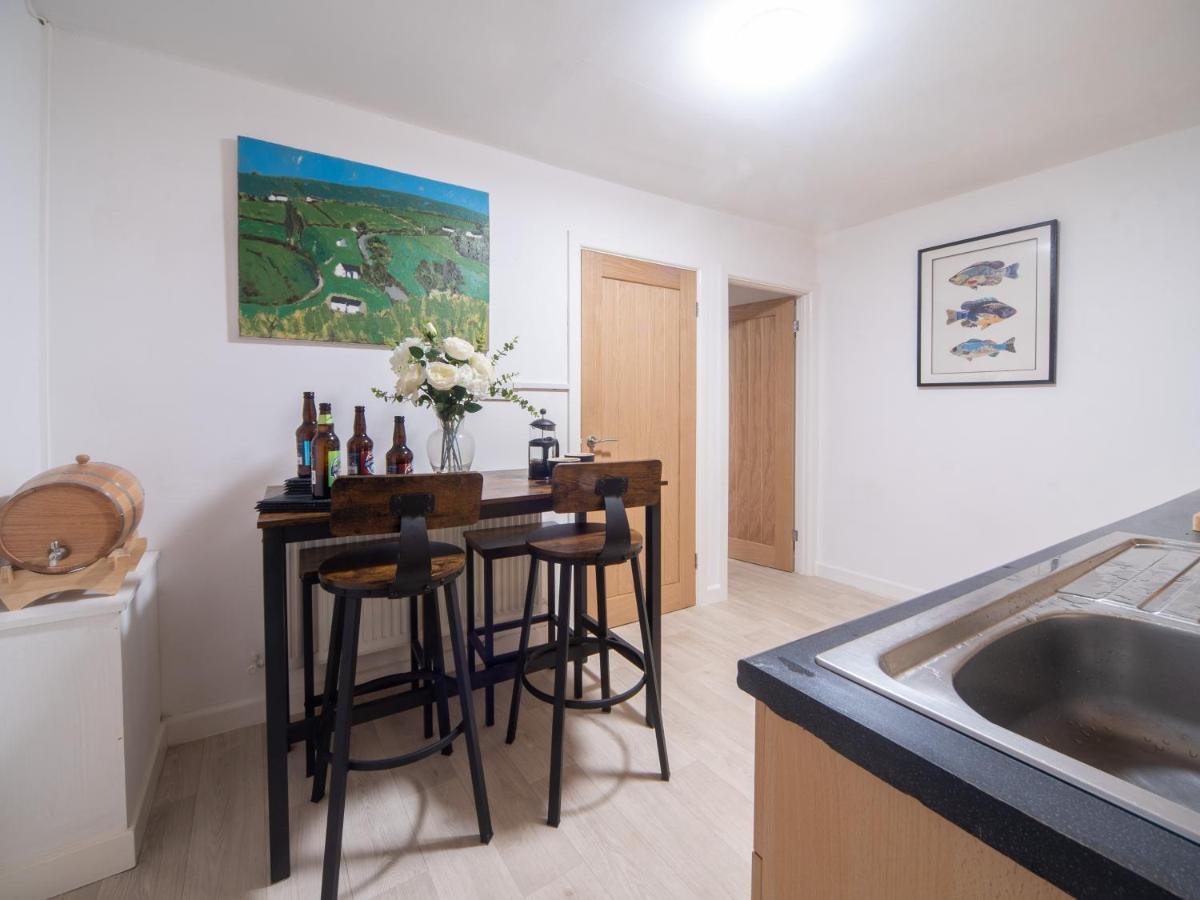 Castle View - Flat In Mumbles - Free Parking Daire Oystermouth Dış mekan fotoğraf